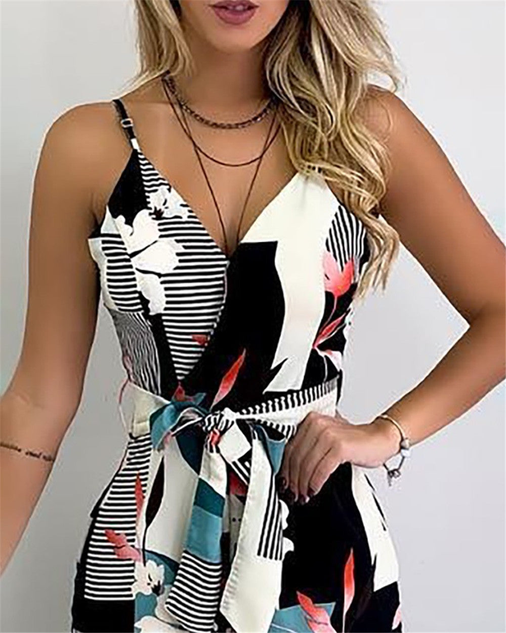 Printed jumpsuit suspended wide-leg jumpsuit